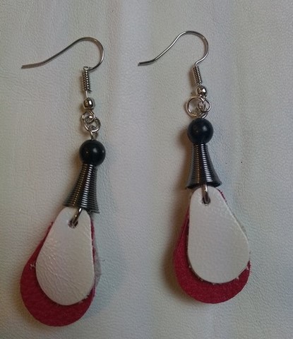 boucles d'oreilles, gouttes en cuir 