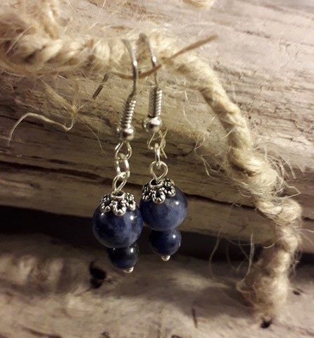 boucles d'oreilles en perles sodalite 