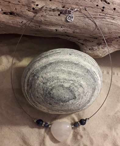 Pendentifs en coeur en sodalite 