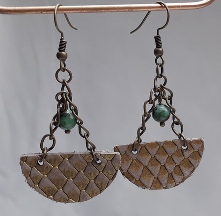 boucles d'oreilles pendentifs demi-lune en cuir 