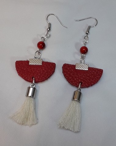 pendentif en cuir véritable avec pompon