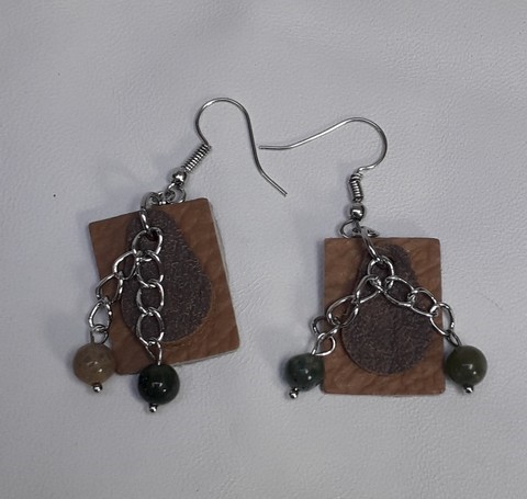 boucles d'oreilles perles et cuir 