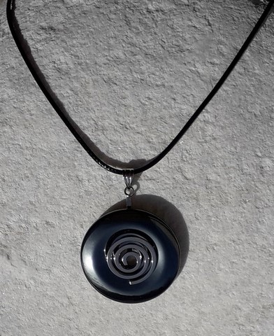 Pendentifs donuts en hématite