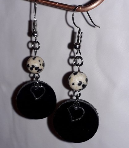 boucles d'oreilles cuir perles  