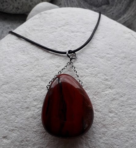 Pendentifs coeur en jaspe rouge