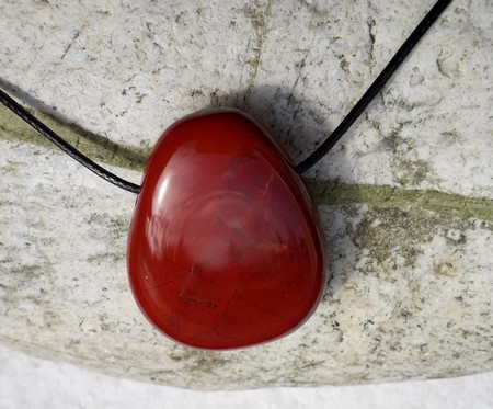 Pendentif coeur pierre naturelle Pendentifs coeur en jaspe rouge