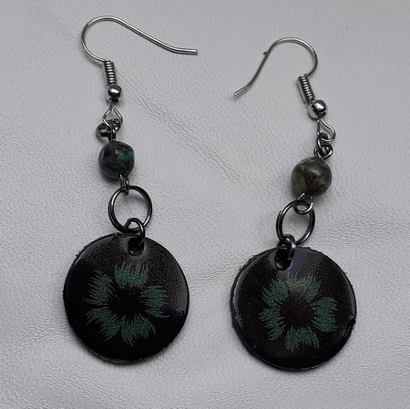 boucles d'oreilles cuir imprimé et perle naturelle