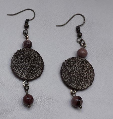 boucles d'oreilles cuir perles  