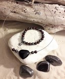 parure en onyx et en grenat 